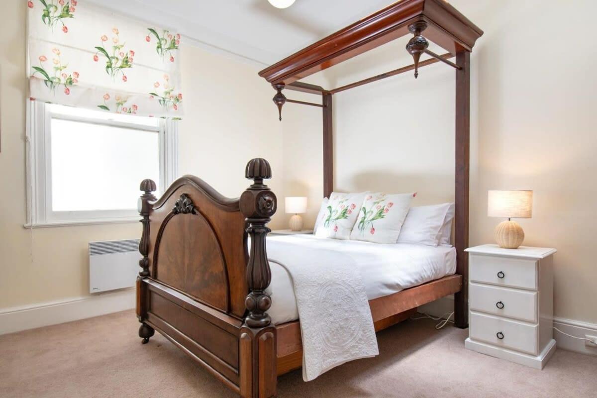 Charming On Charles Launceston Exterior foto